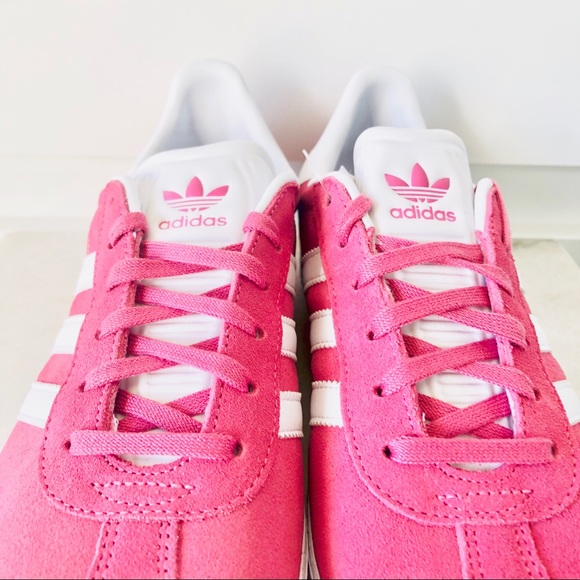 NIB Adidas Originals Pink Suede Gazelle - Picture 4 of 8